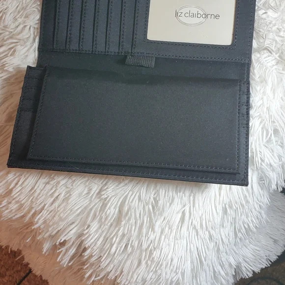 Liz Claiborne "Money Talks" Wallet NWT - Picture 5 of 16